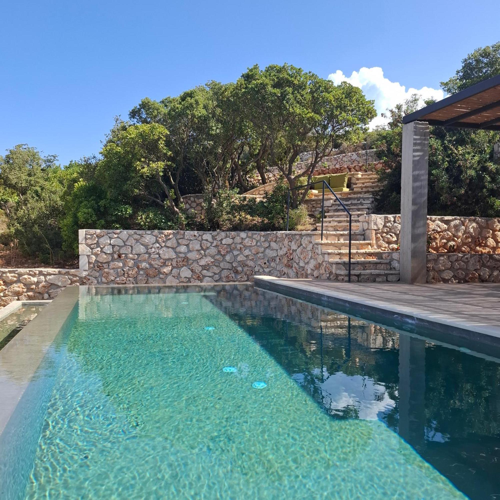 Aroa Eco Living Experience Villa Volímai Rum bild